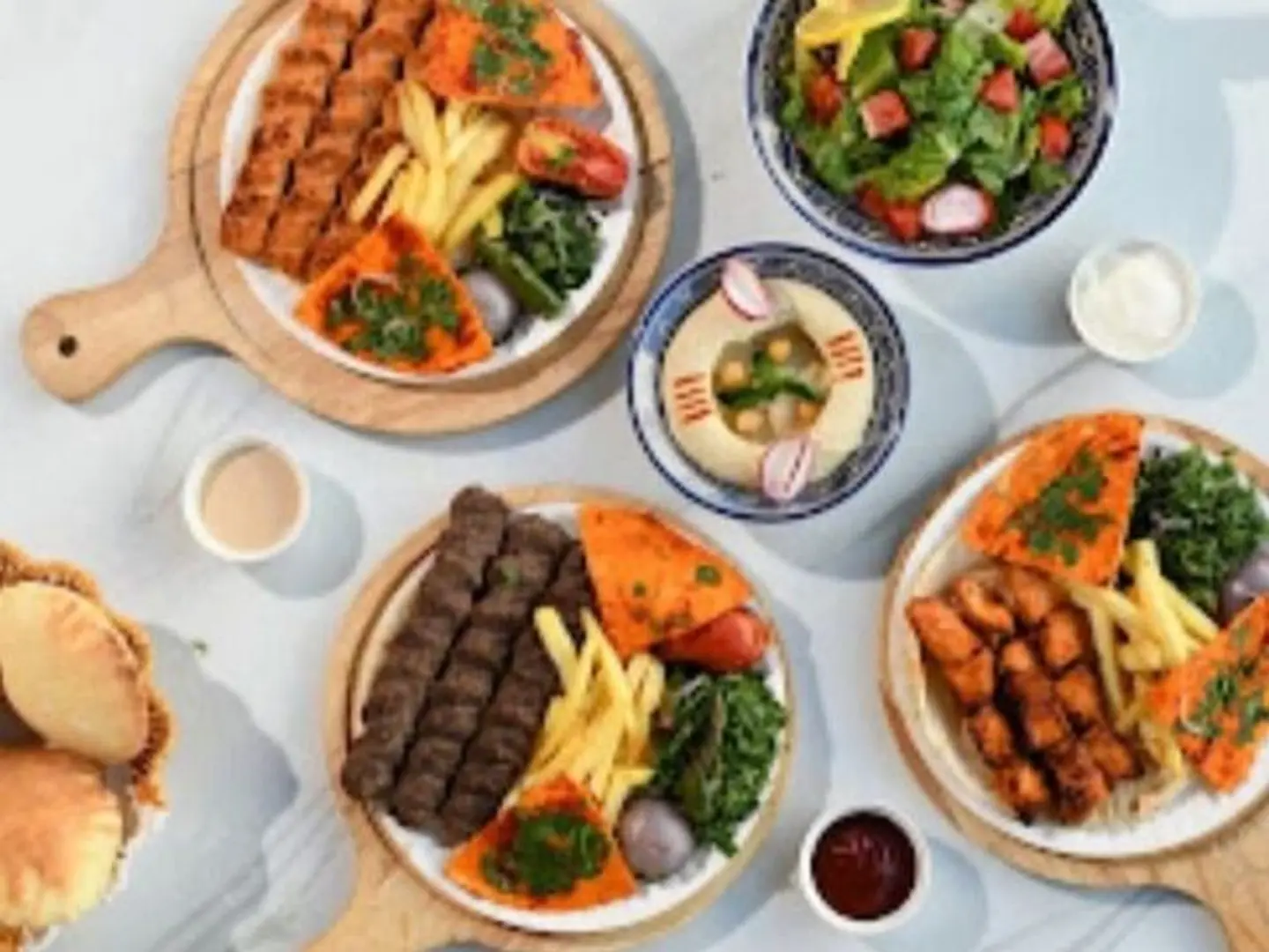 عرض الاسرة
