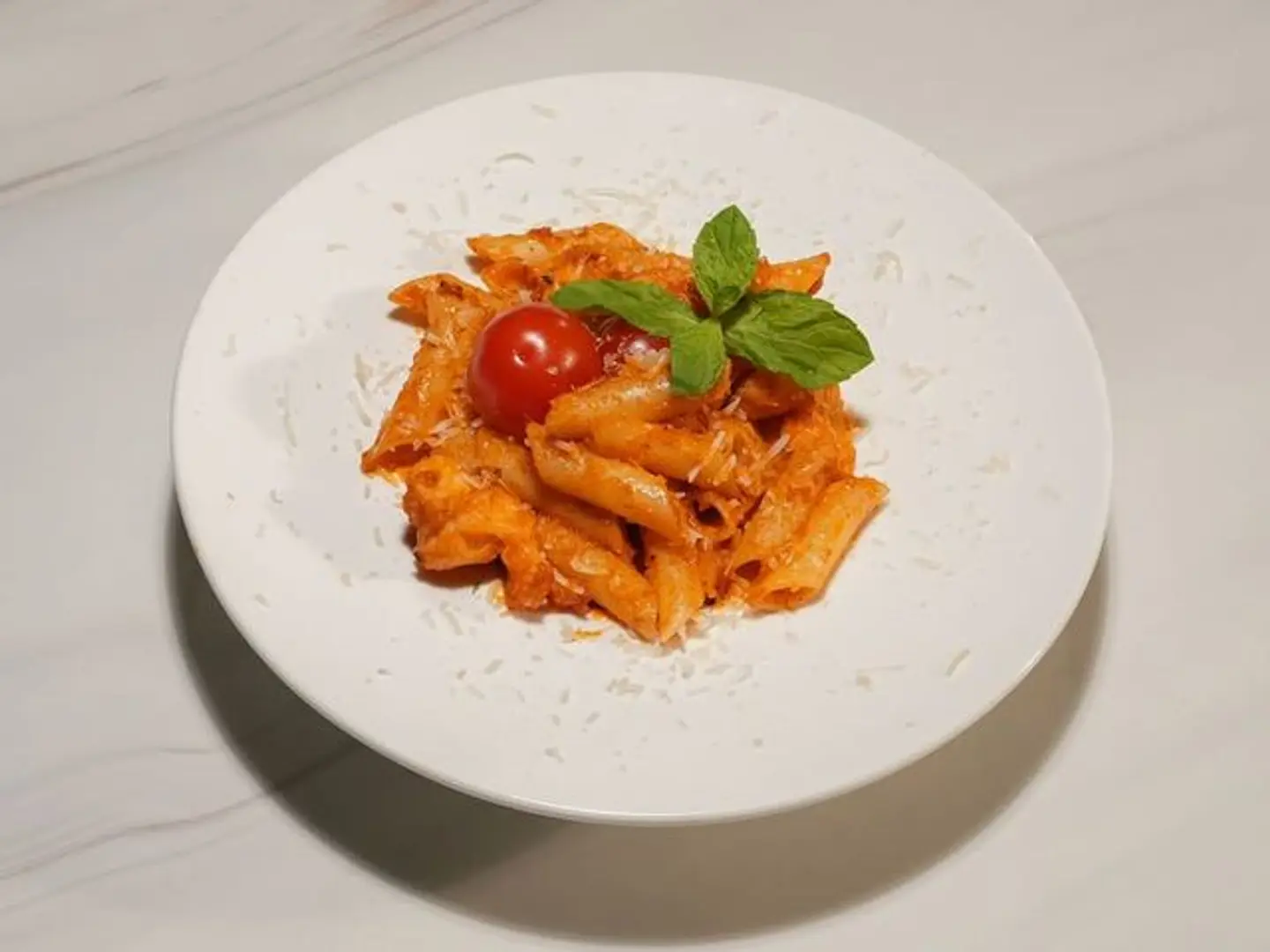 باستا بينك صوص بالدجاج