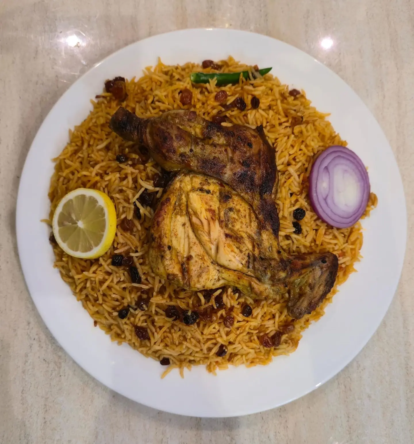 نصف دجاجة كاتم بخاري