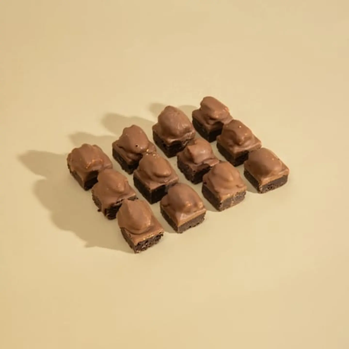 بوكس براونيز بيكان بالكراميل