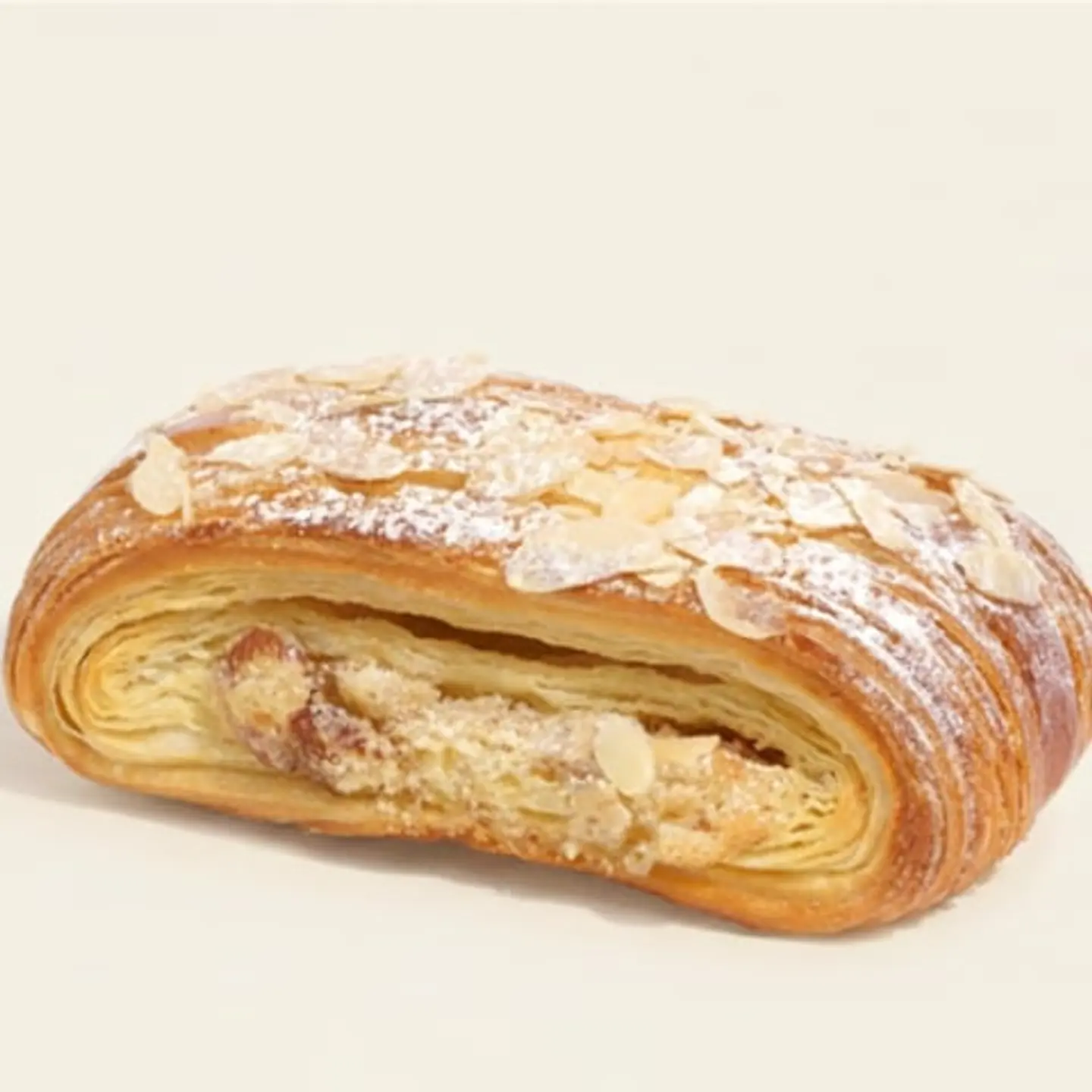 فطيرة كروسون اللوز