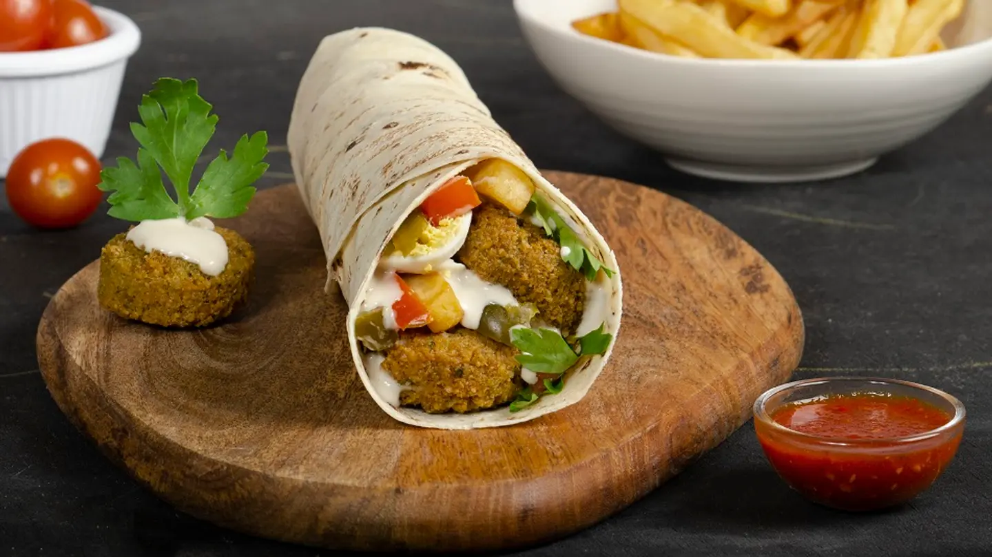 Falafel Sandwich With Hummus