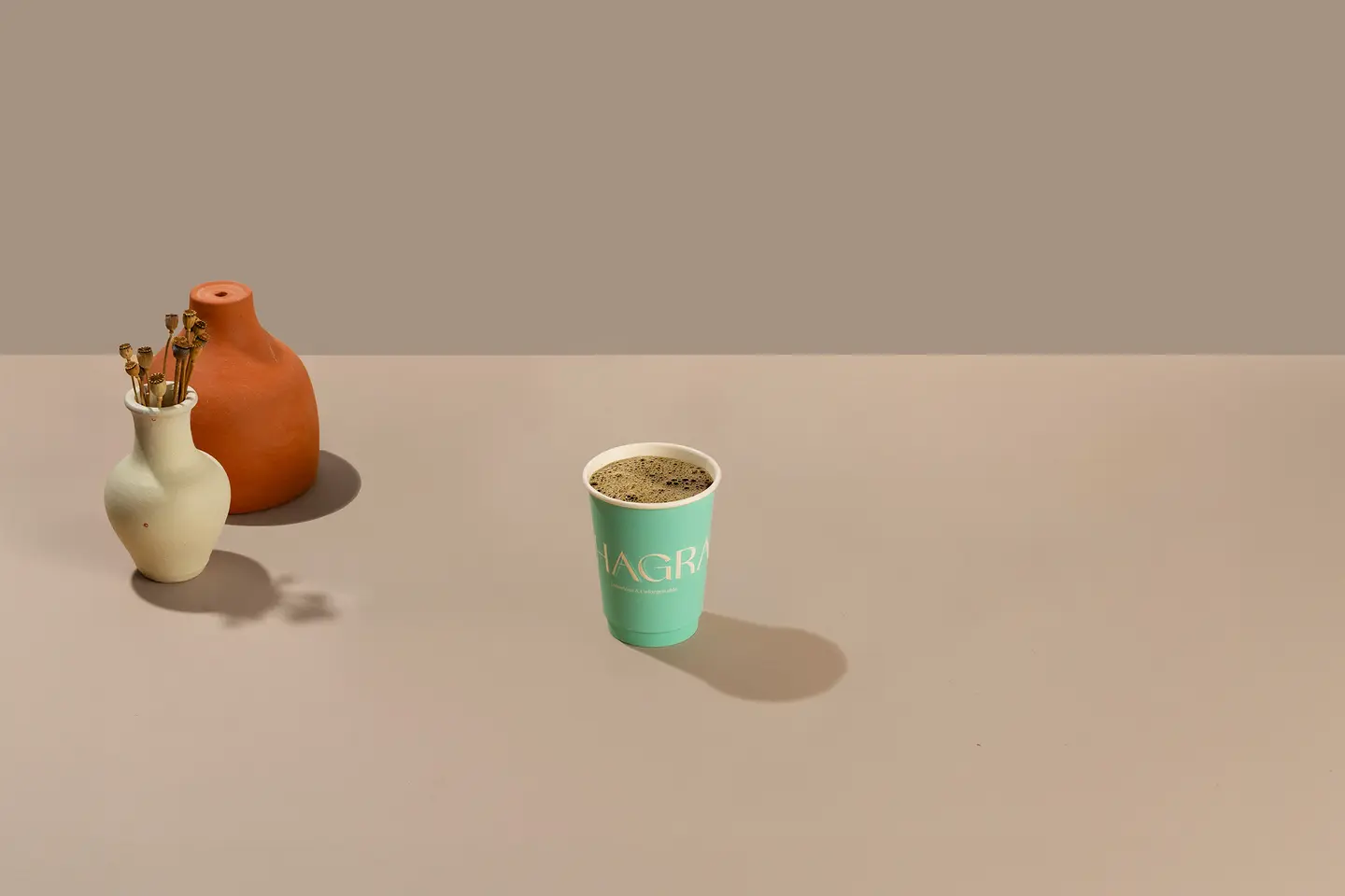 قهوة اليوم حار كبير