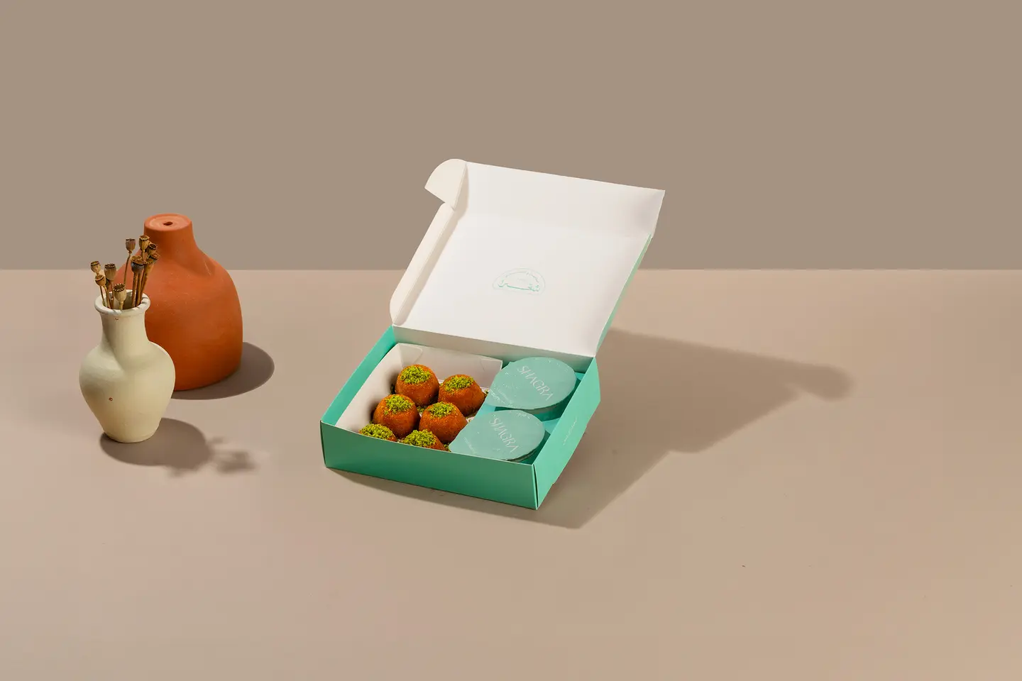 بوكس شقرا صغير