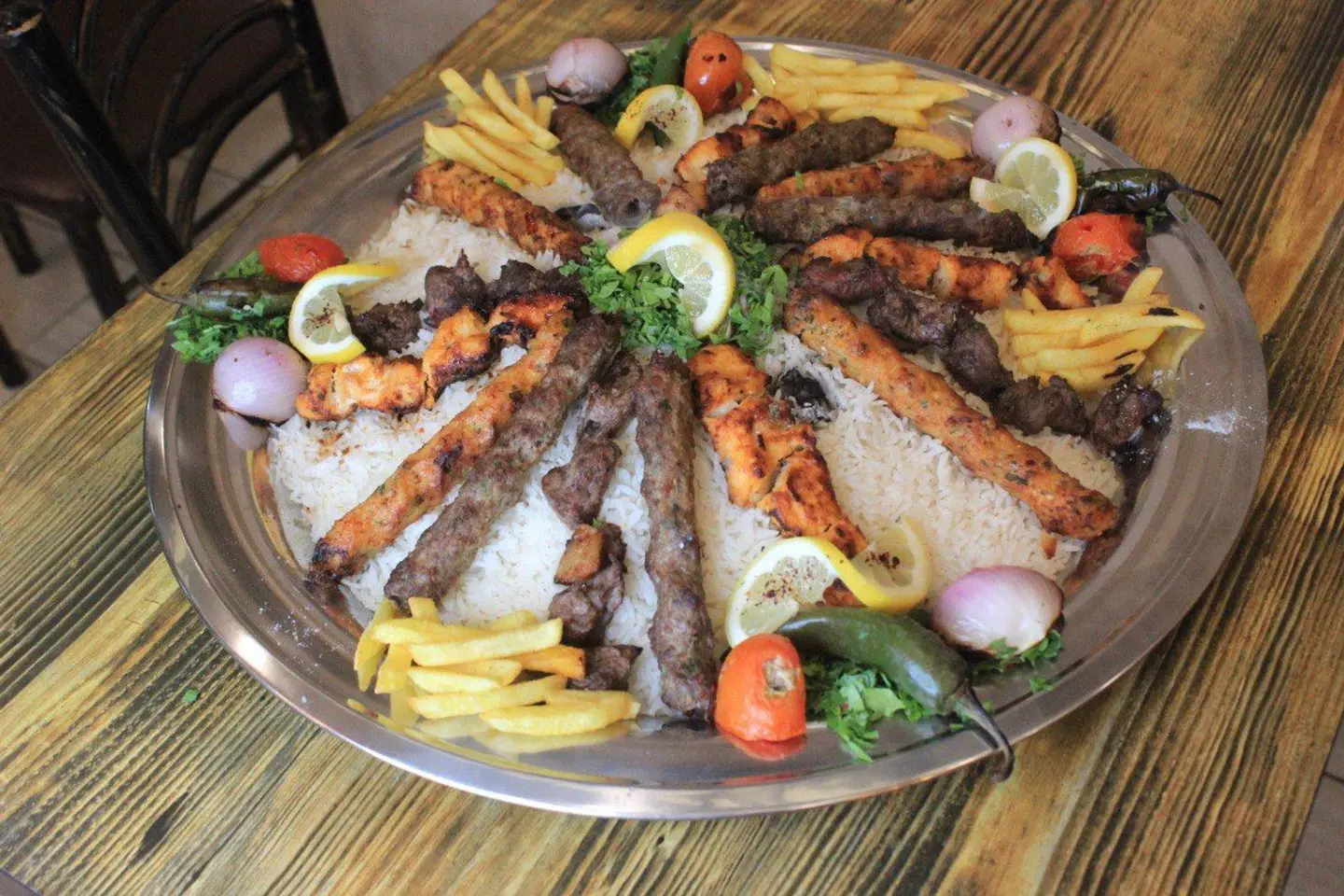 تبسي كبير مشكل