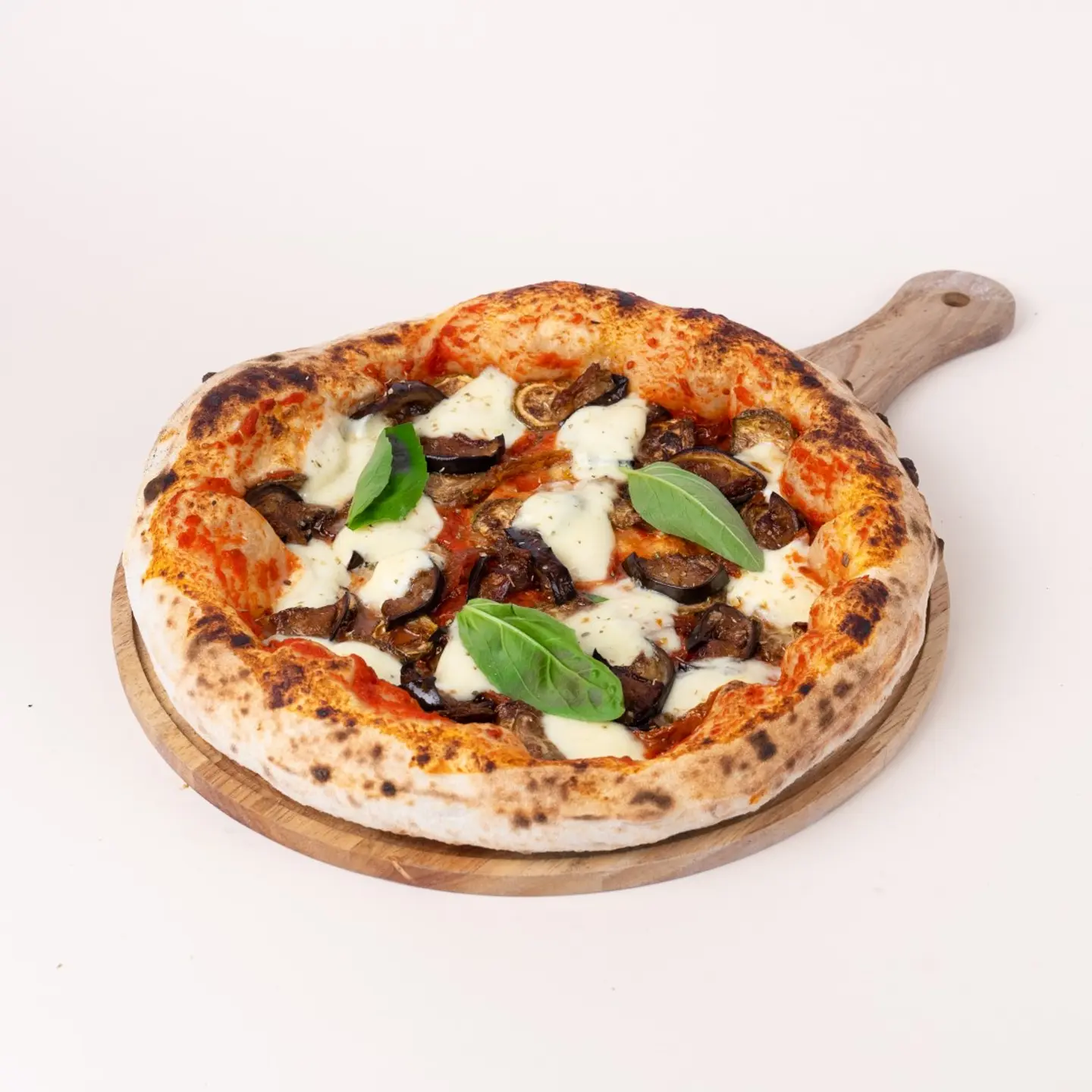 بيتزا بيستو باذنجان إيطالي