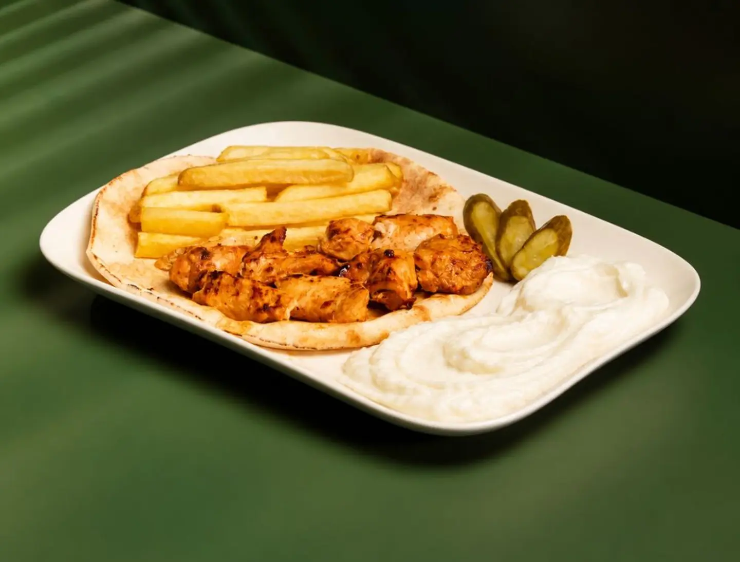 طبق شيش طاووق