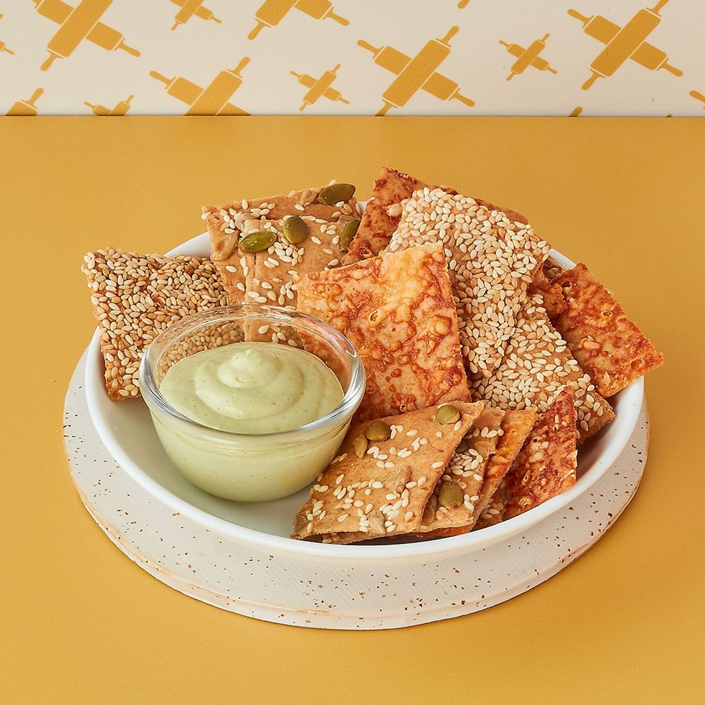 Crackers With Matcha Dip