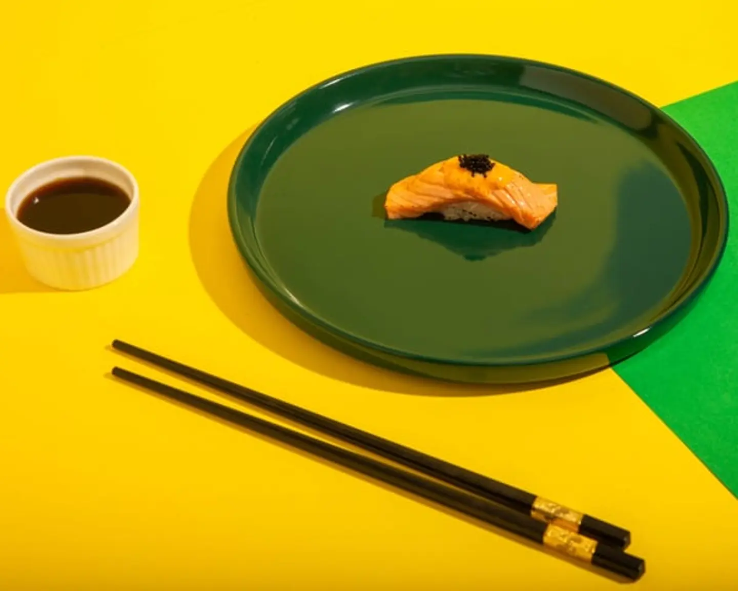 نِجيري السلمون الحار ( 3 قطع )