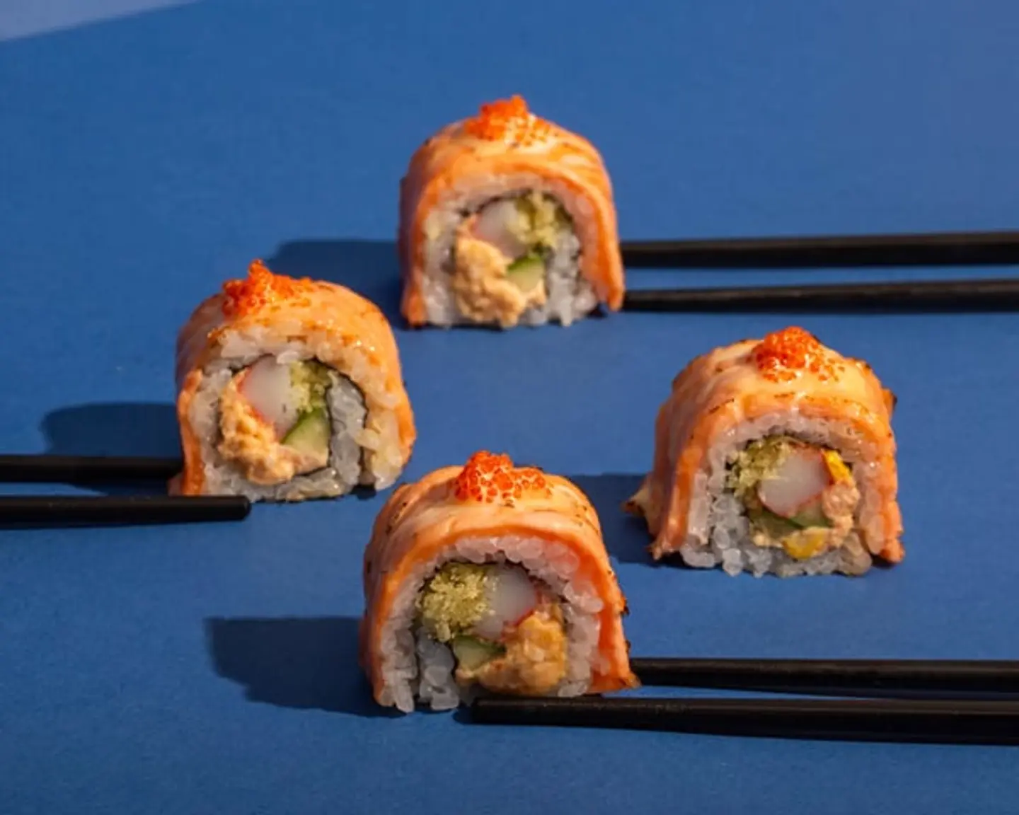 دبل سلمون رول بنكهة صلصة الترياكي