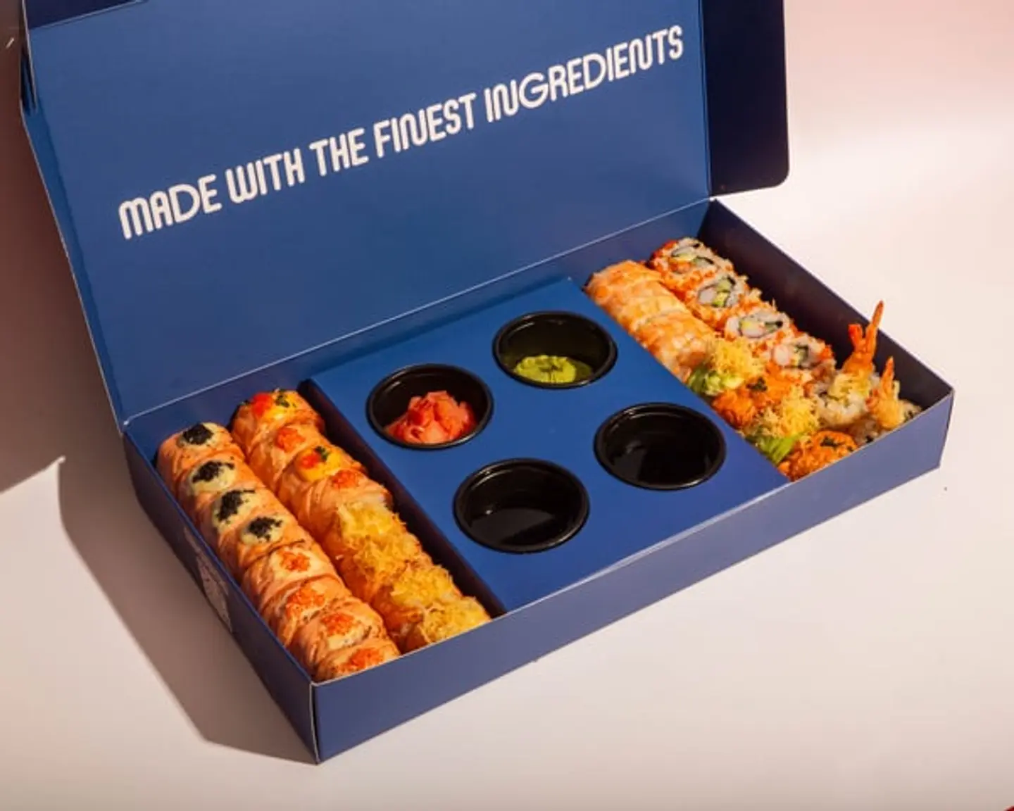 إكس لارج سوشي بوكس – تشكيلة فاخرة (30 قطعة)