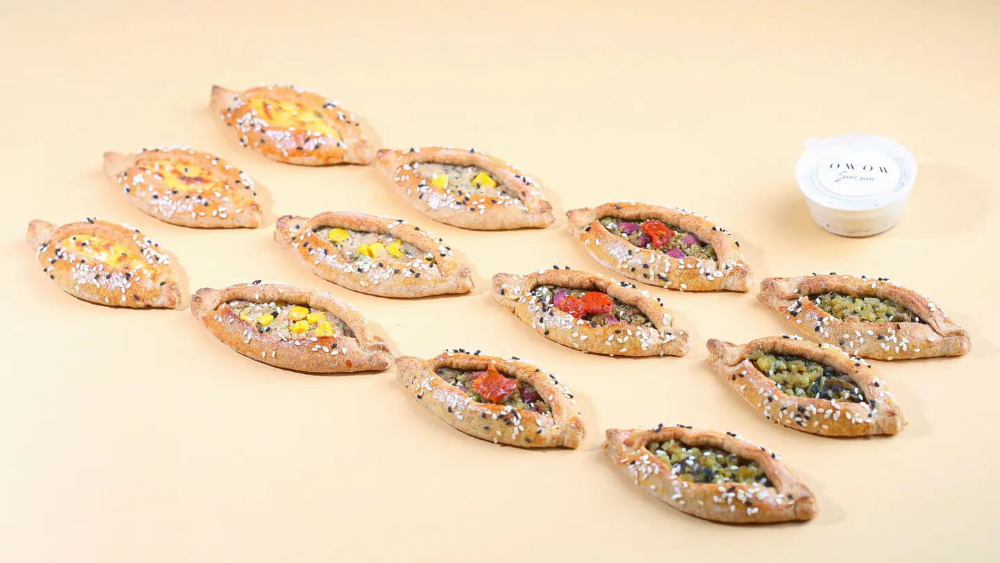 Mini Manakish   New   Brown Flour