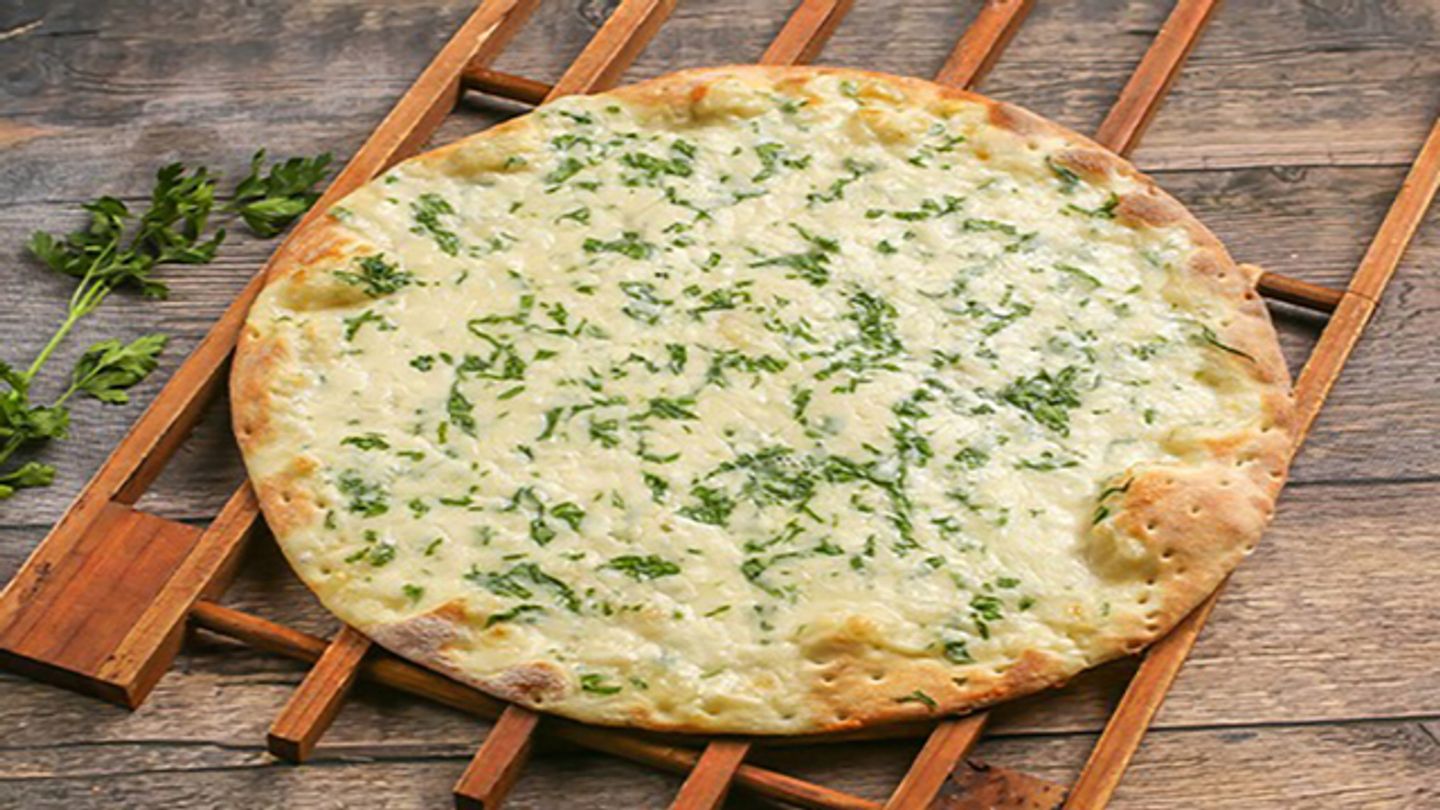 Akkawi Cheese With Parsley