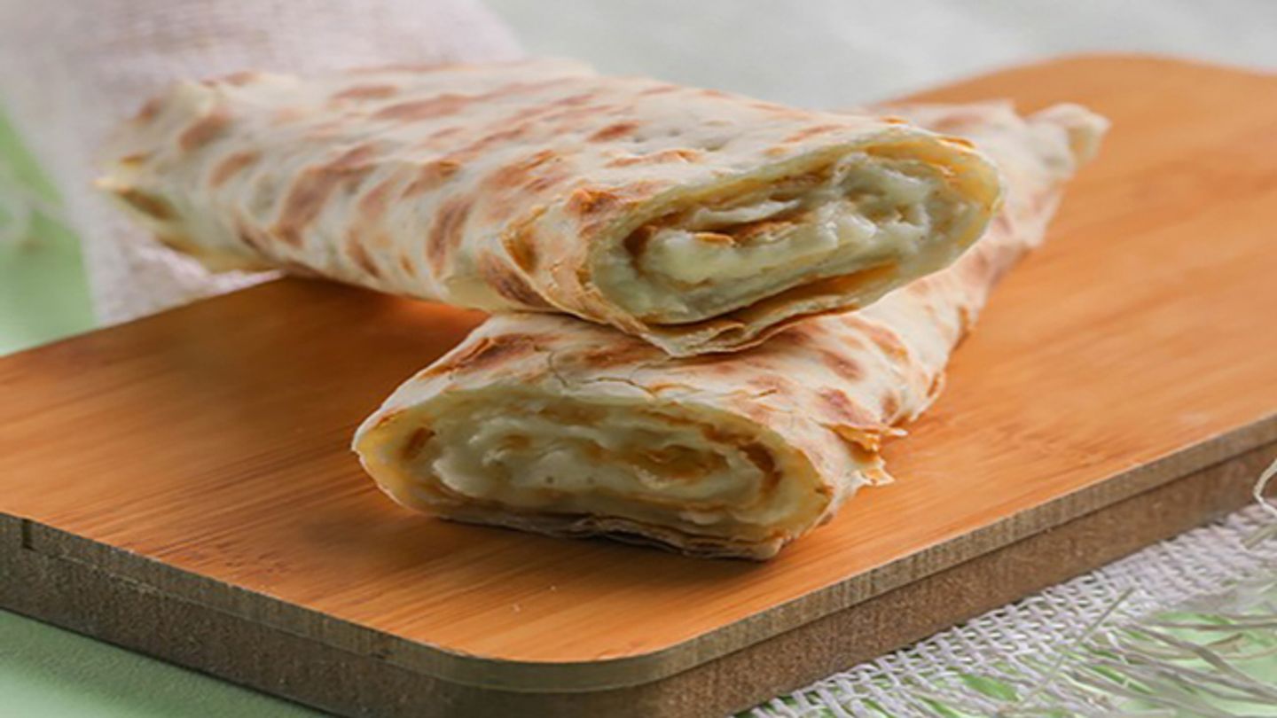 ساندوتش جبنة عكاوي
