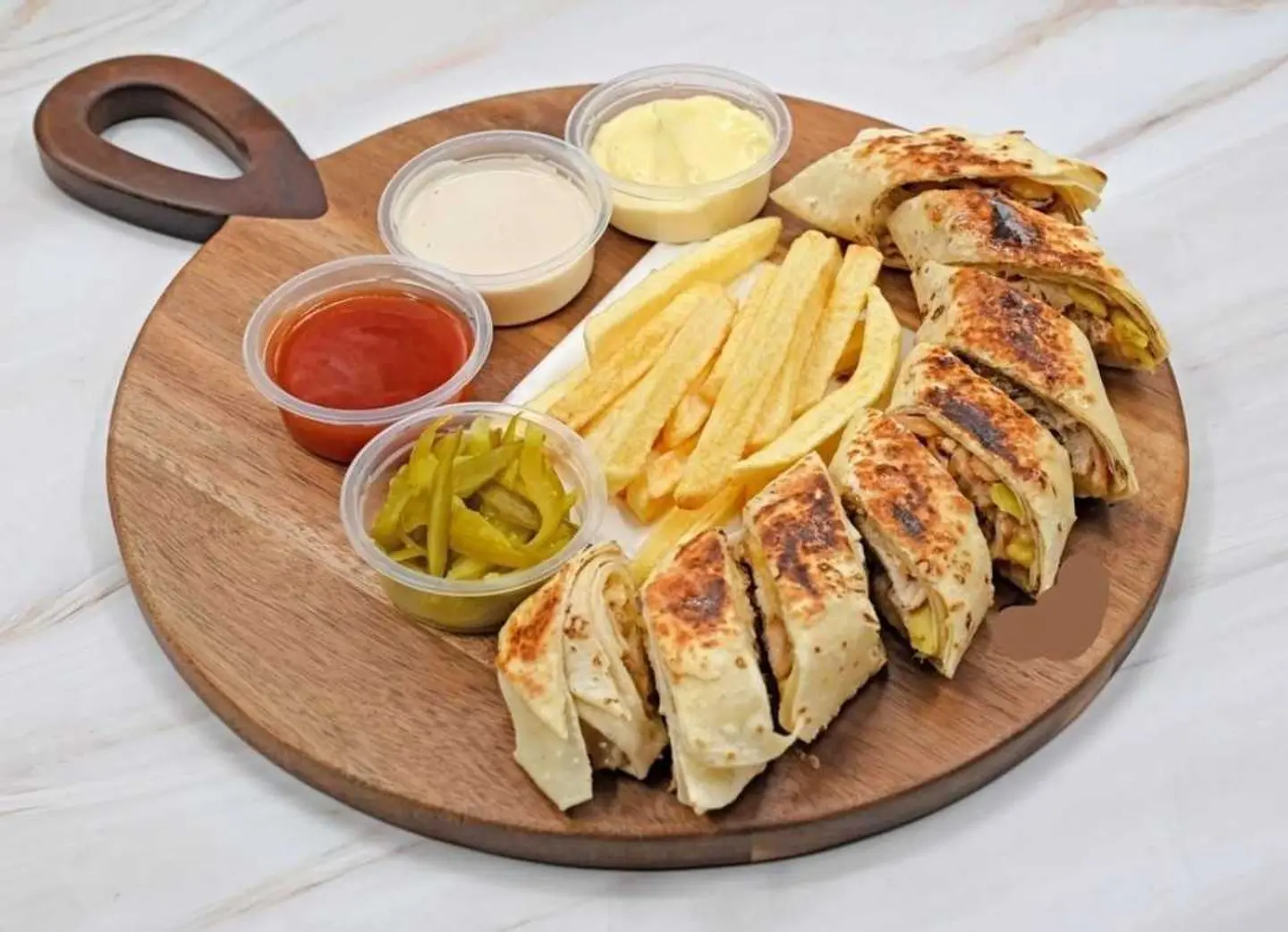 وجبه عربي شاورما دجاج 8 قطع