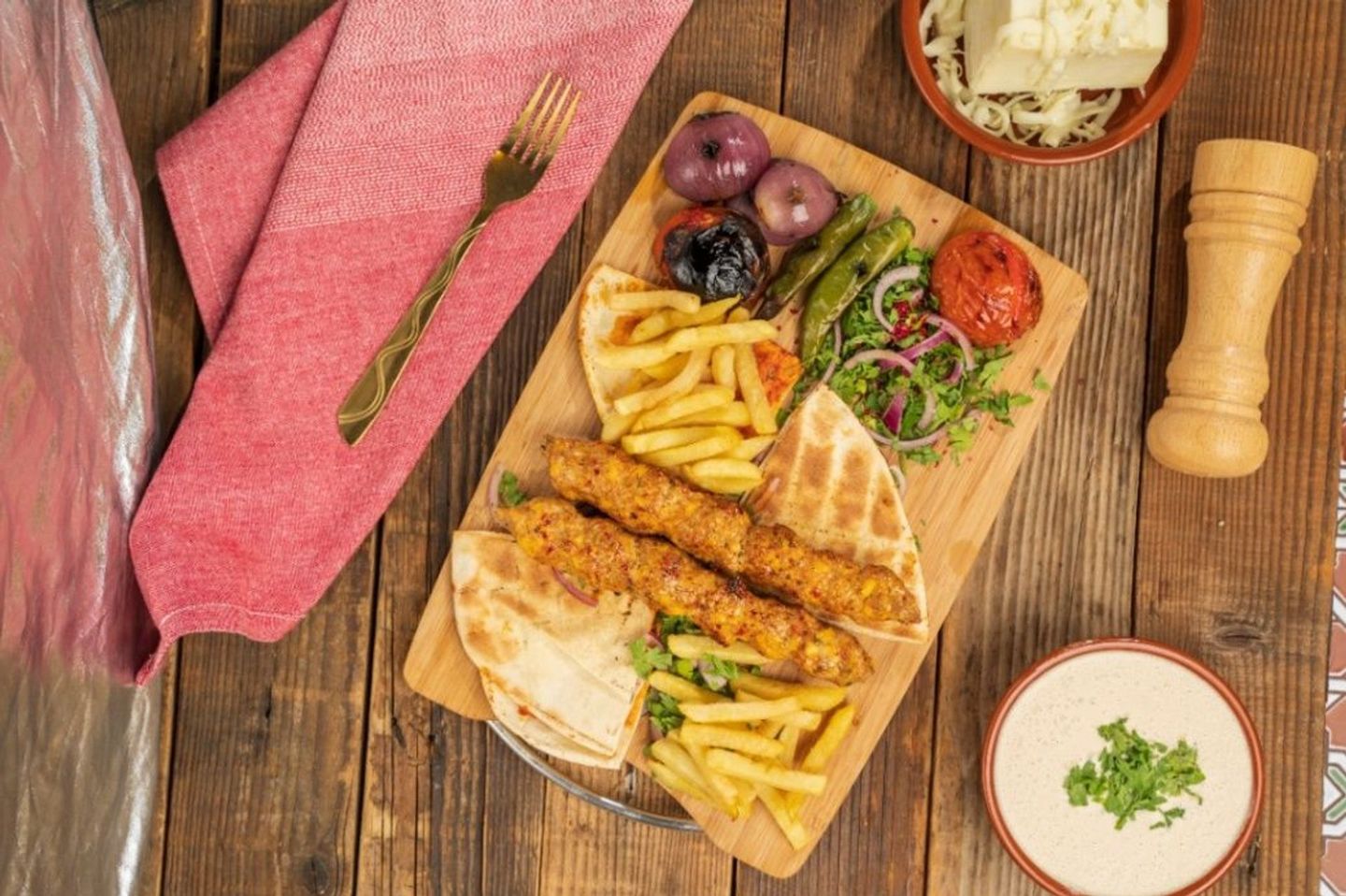 دجاج مبشور بالجبنة