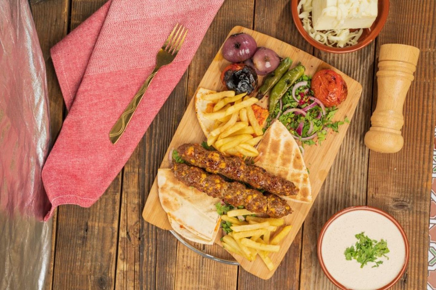 لحم مبشور بالجبنة