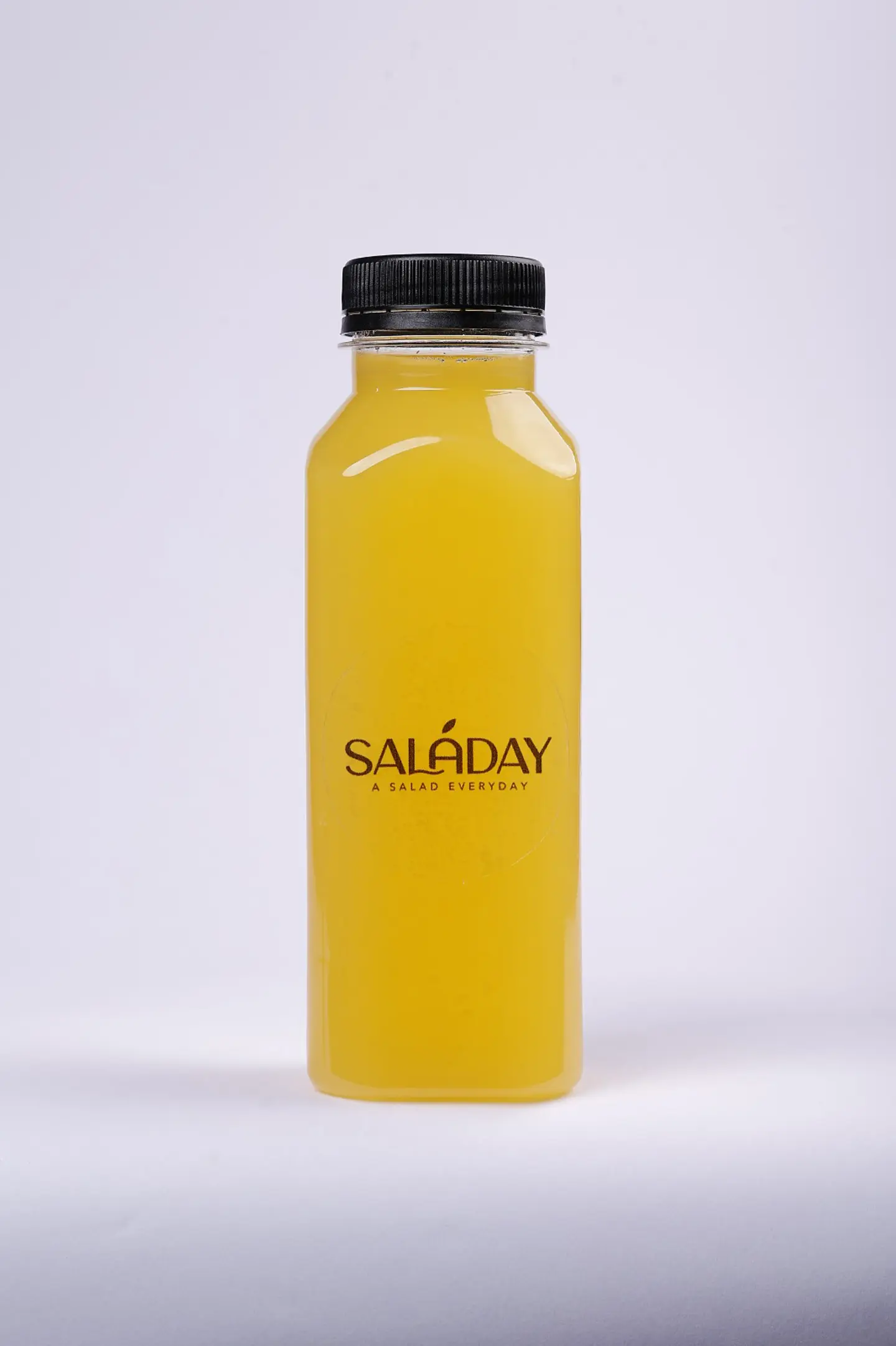 عصير البرتقال الطازج