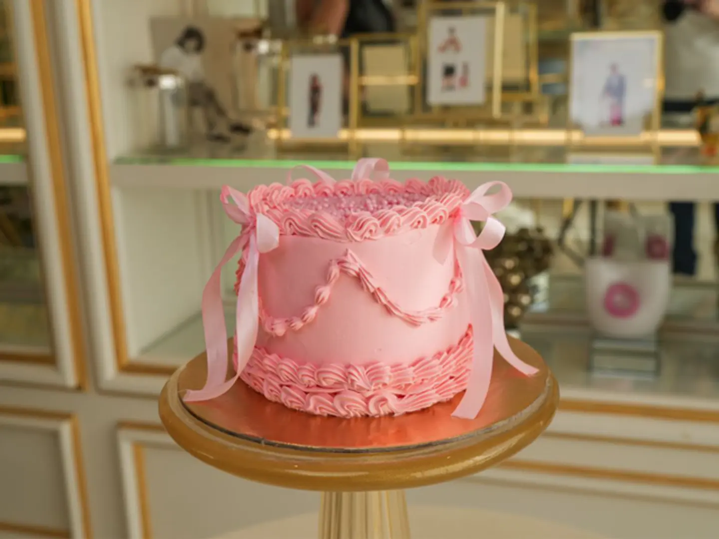 Gift Cake Strawberry