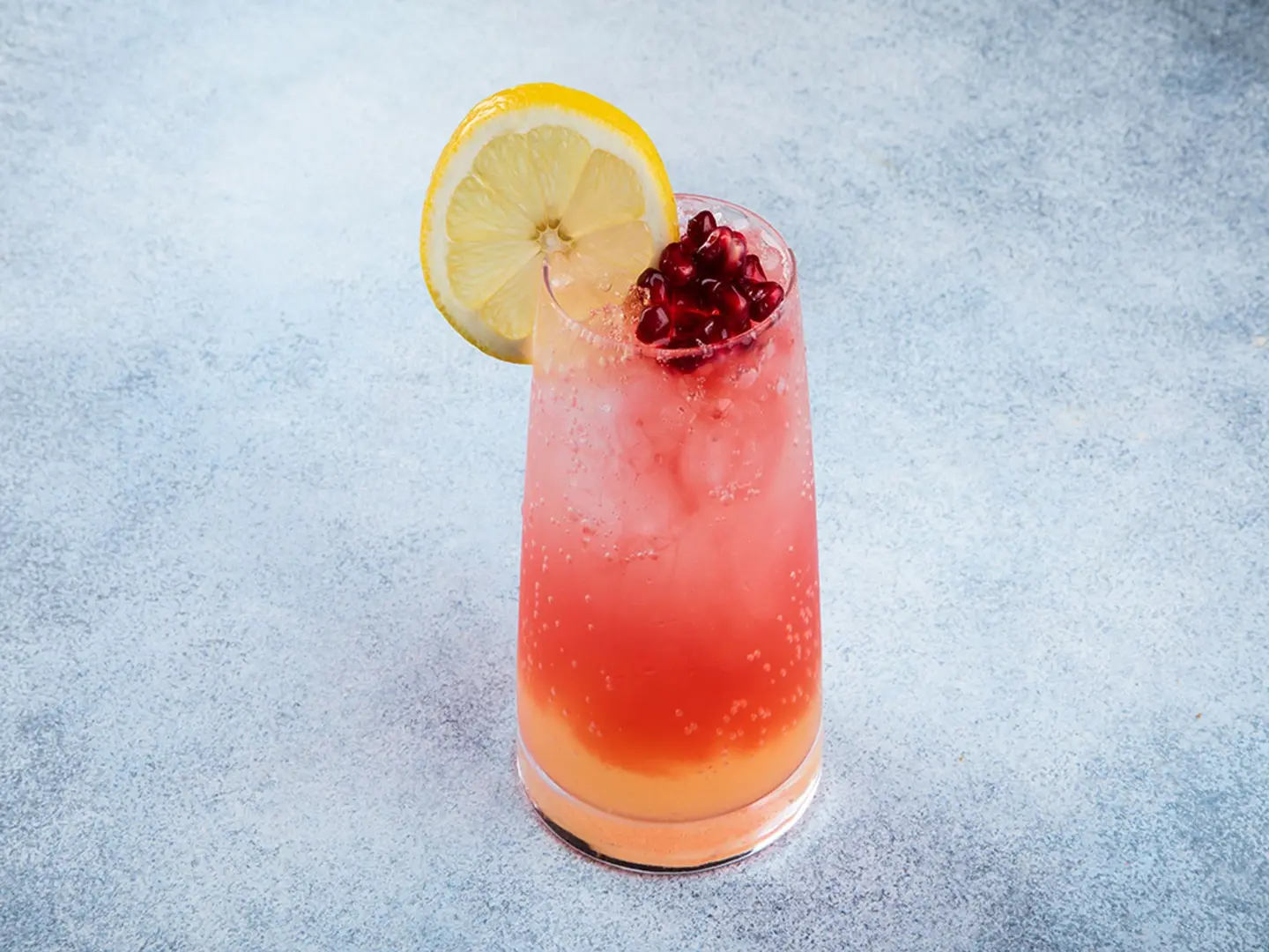 مشروب الرمان المنعش