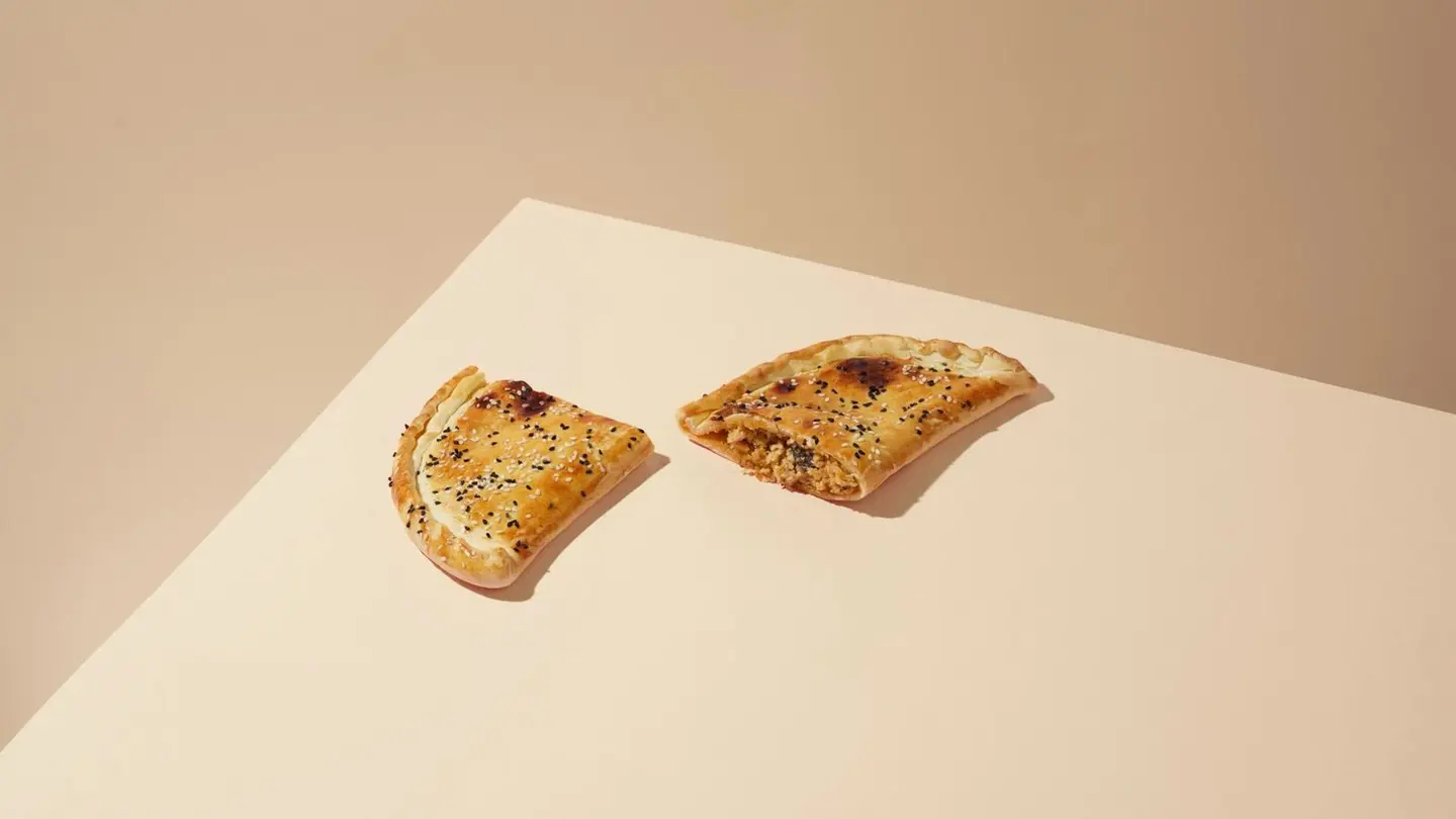 Halloumi Hamsa Pie