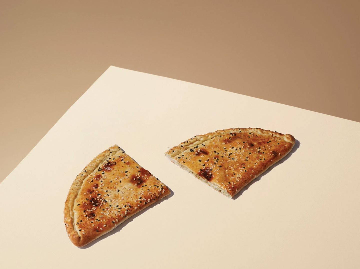 Fatayer Halloumi Mint