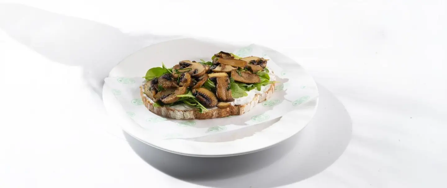 فطر مع اللبنه