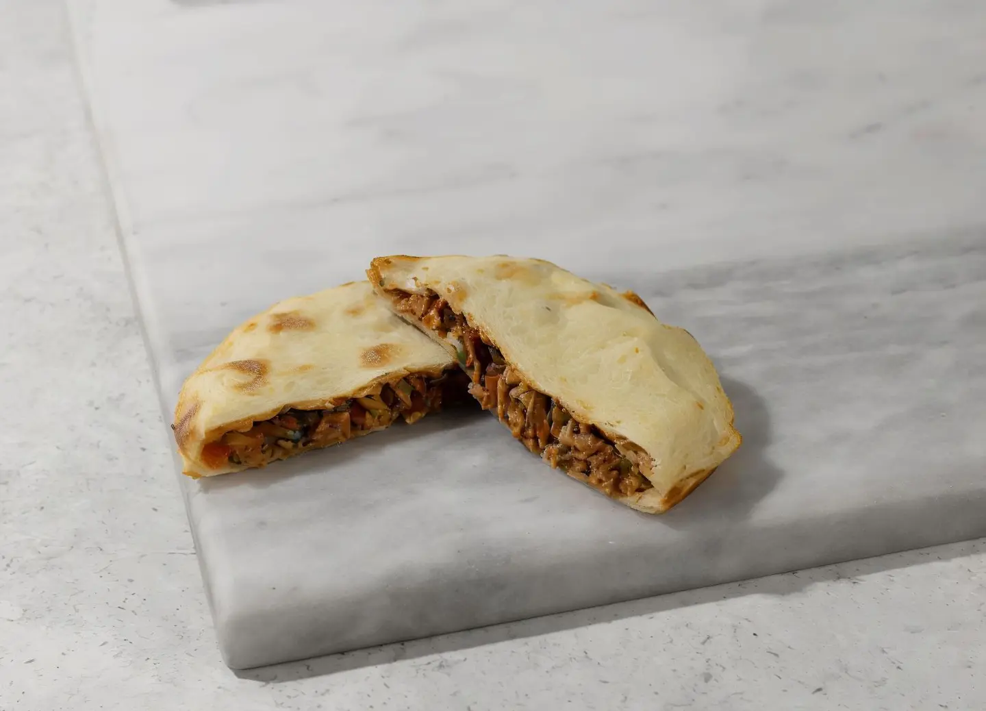 ساندوتش تونة