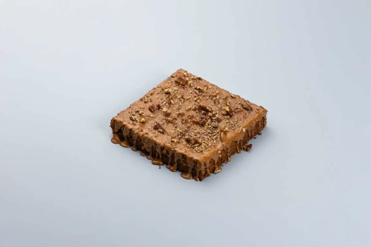 كيكة التمر بالبيكان