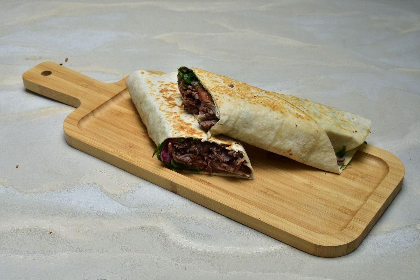 كلاسيك لحم جبنة /