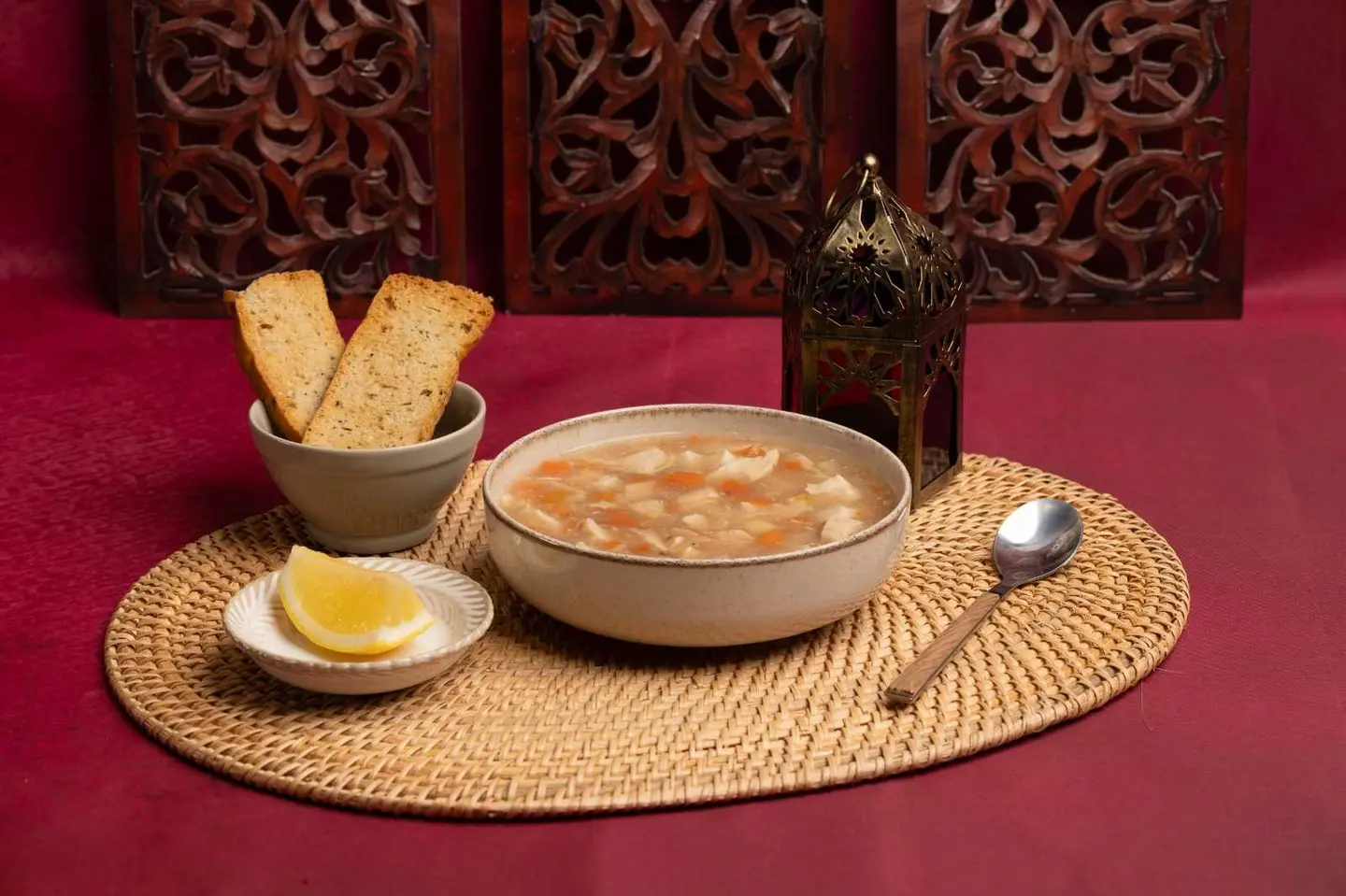 شوربة الشعيرية بالدجاج والخضار