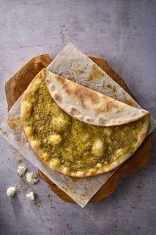 زعتر وجبنة