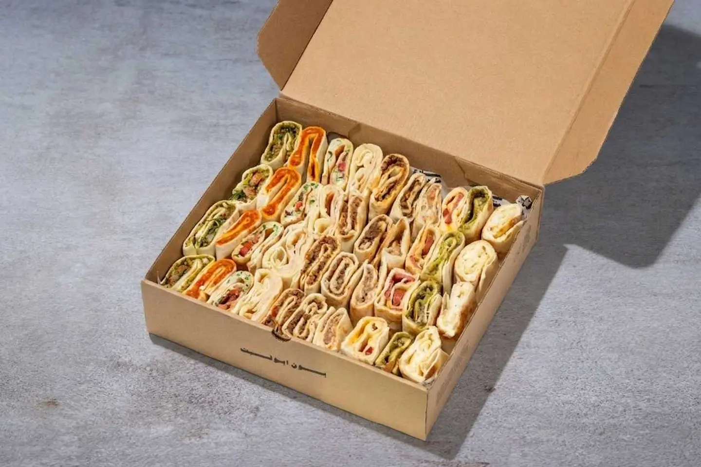 Manakeesh Box For 10