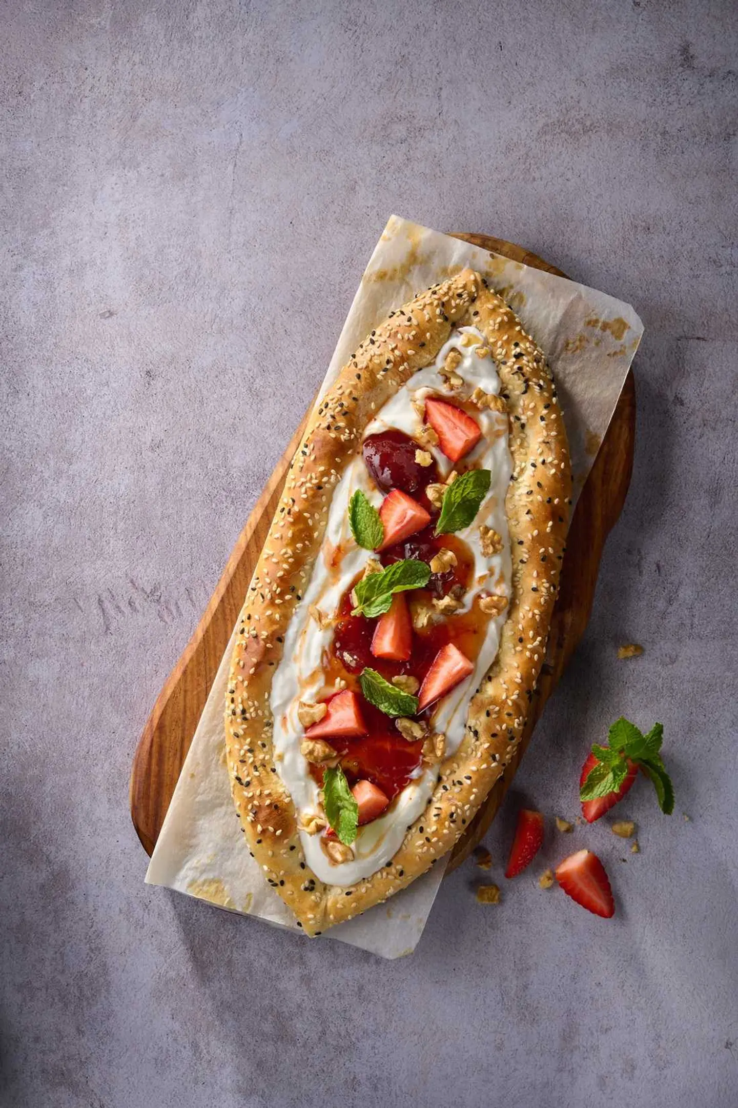 Labneh Strawberry Fatayer