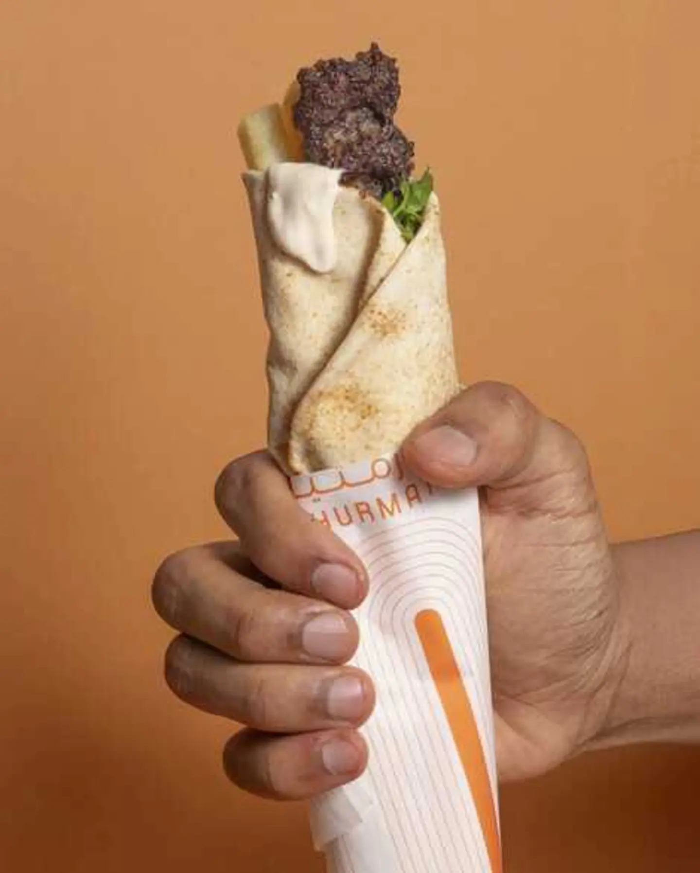 كباب لحم خبز لبناني