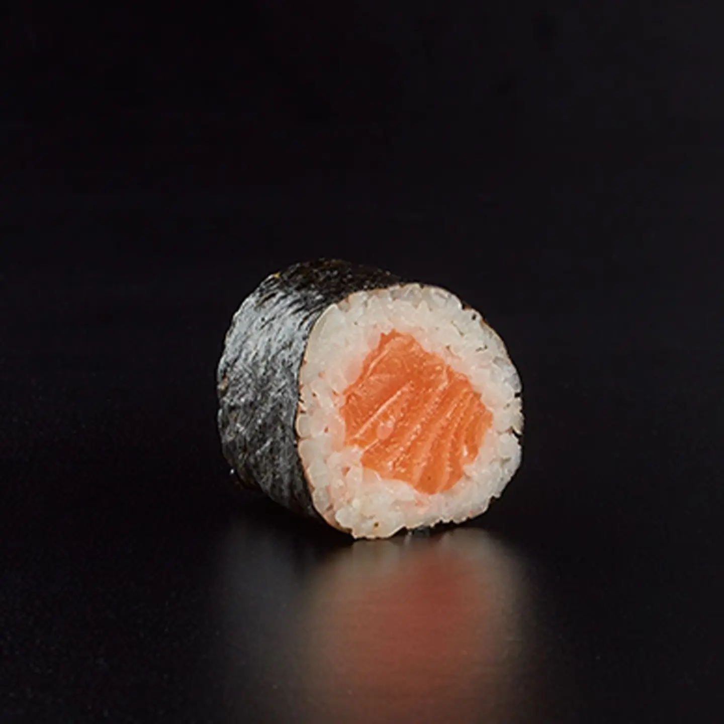 Salmon Hosomaki