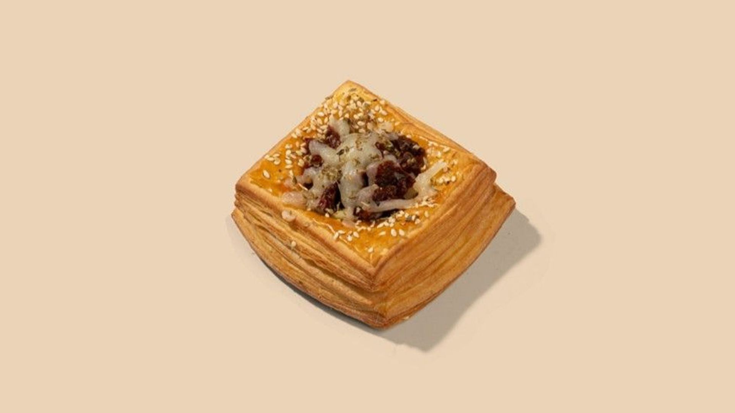 دانيش حلومي بيستو