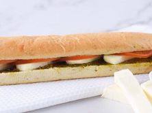 ساندوتش حلومي زعتر