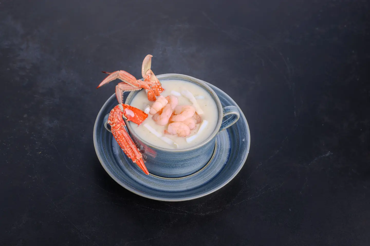 شوربة ثمار البحر كريمة