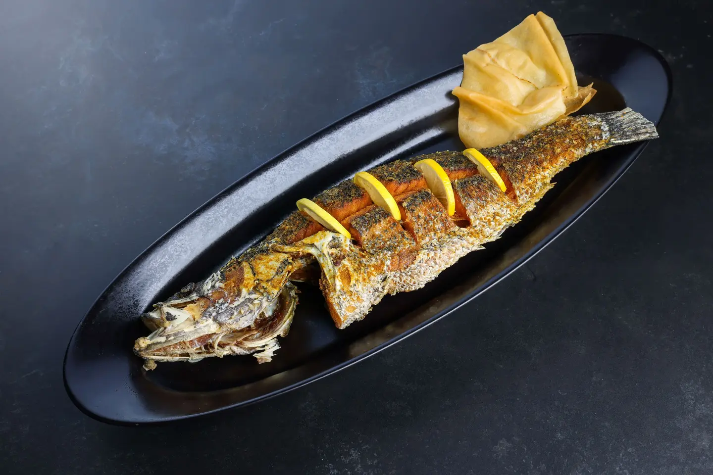 سمك سيباس مقلي