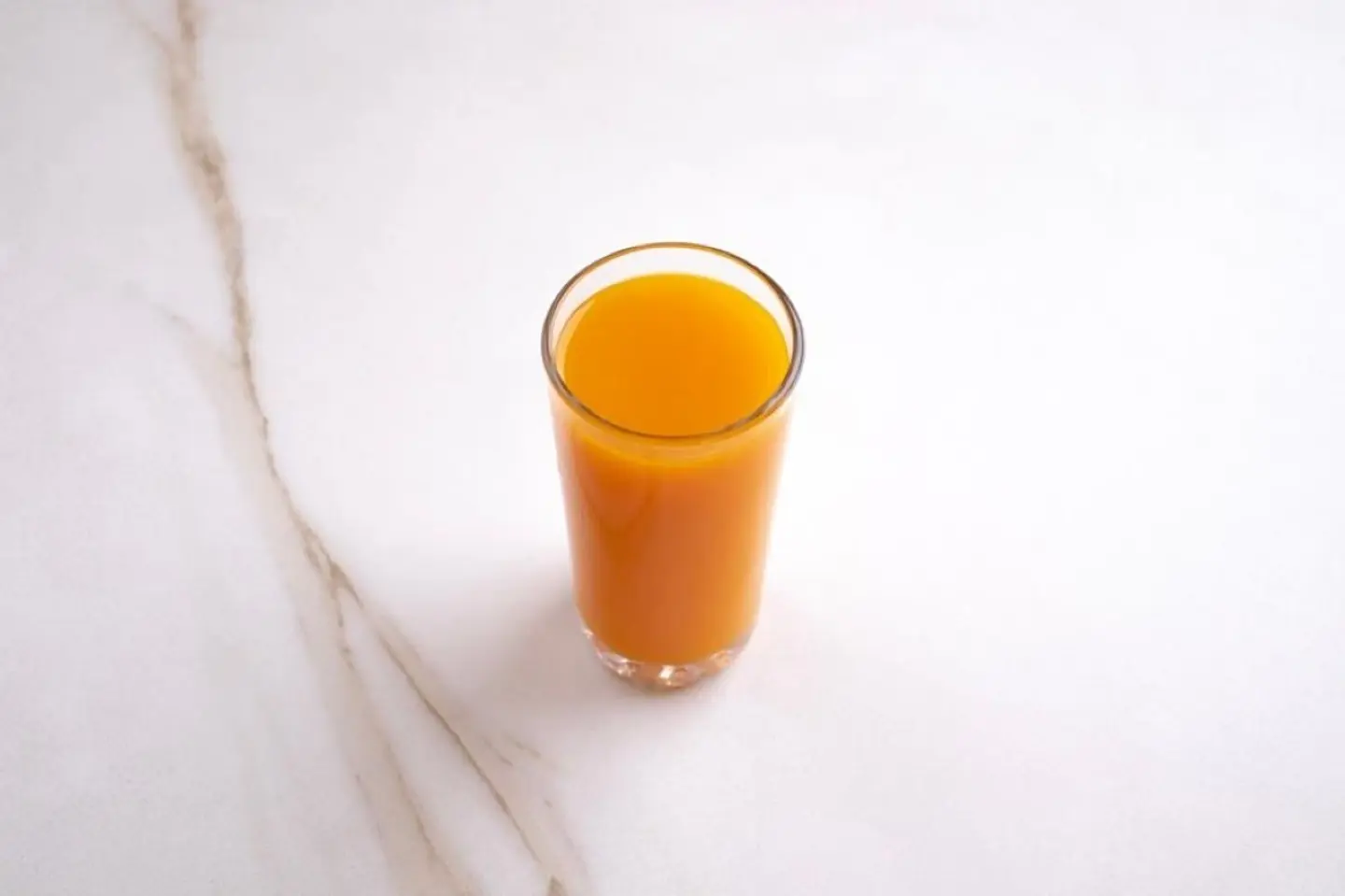 عصير برتقال و جزر