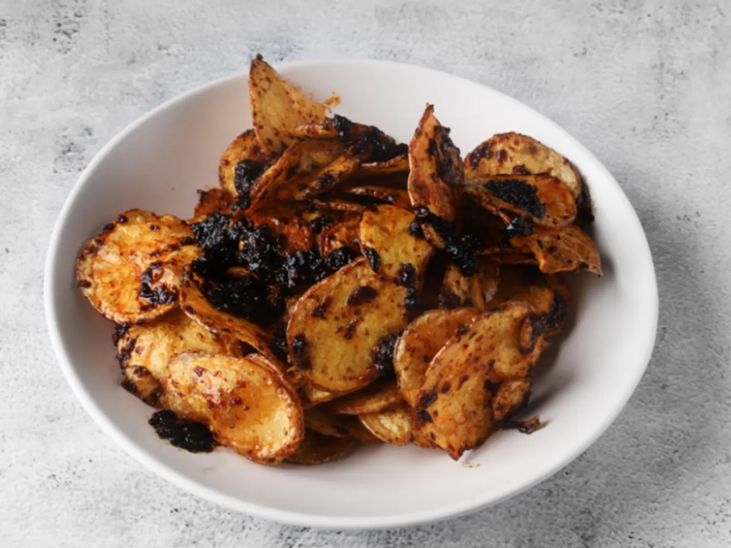 Chips With Spicy Souce M - Chips With Spicy Souce