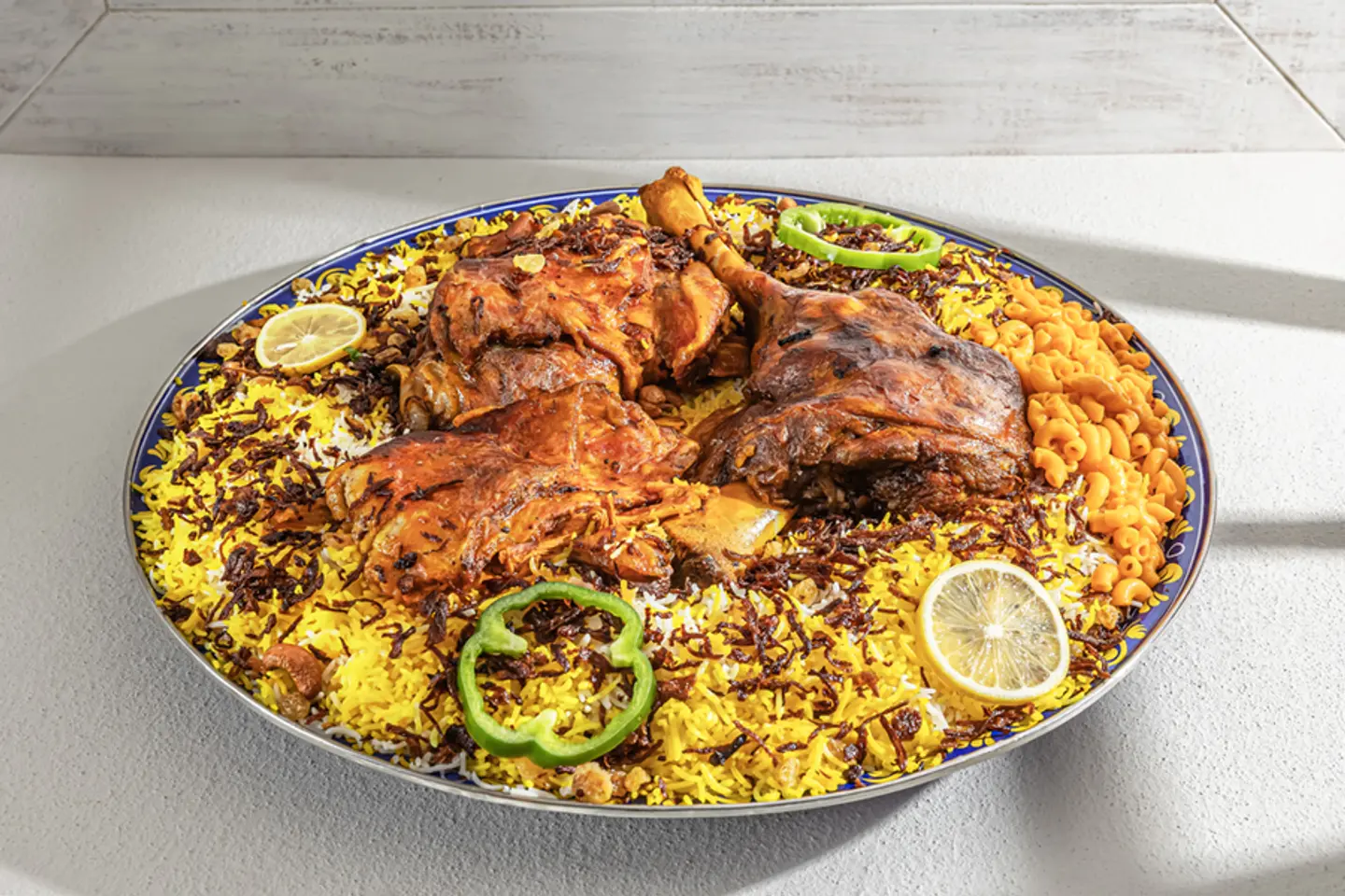 وليمة الطواش كبيرة