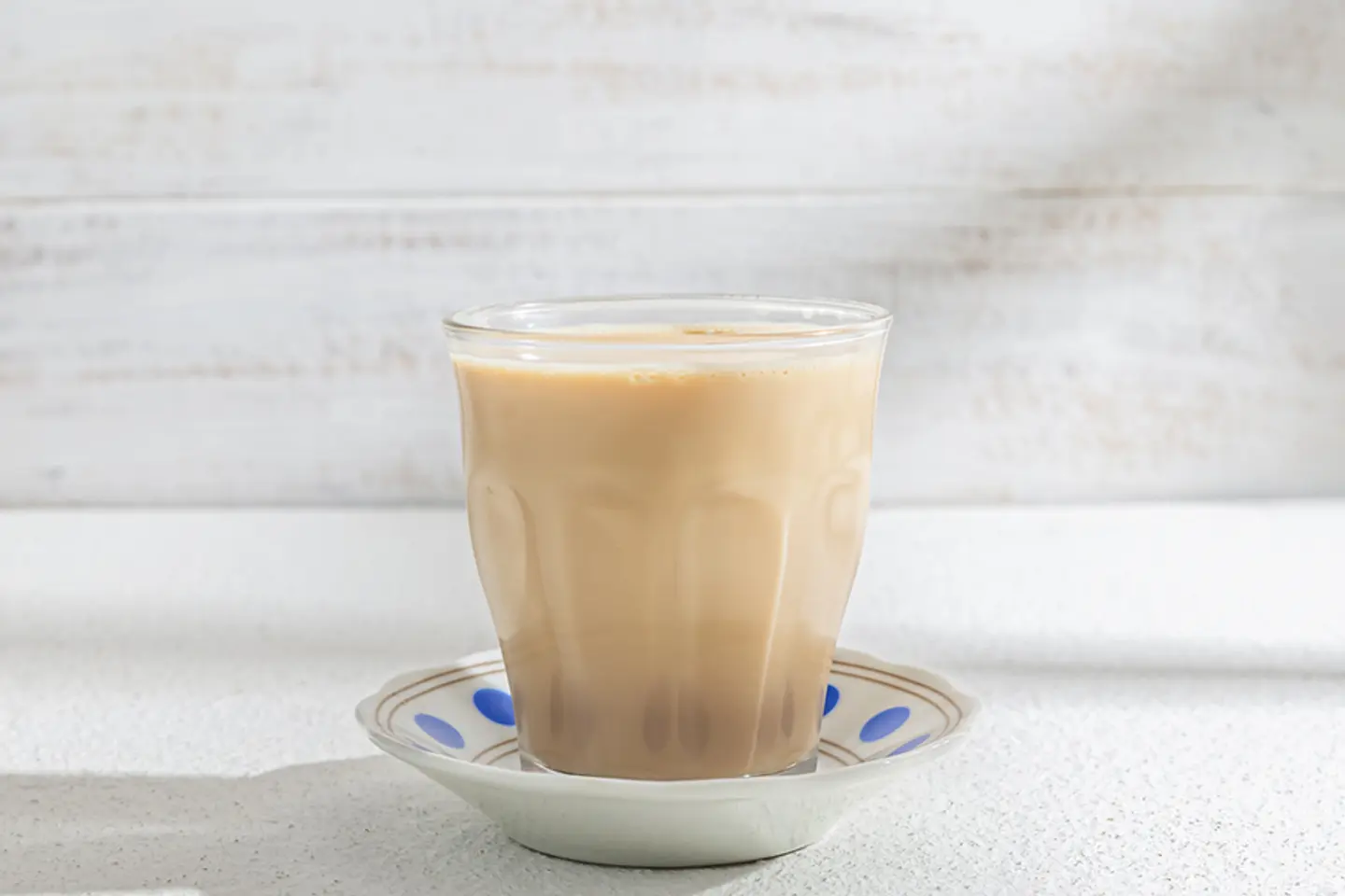 كوب نسكافية بالحليب