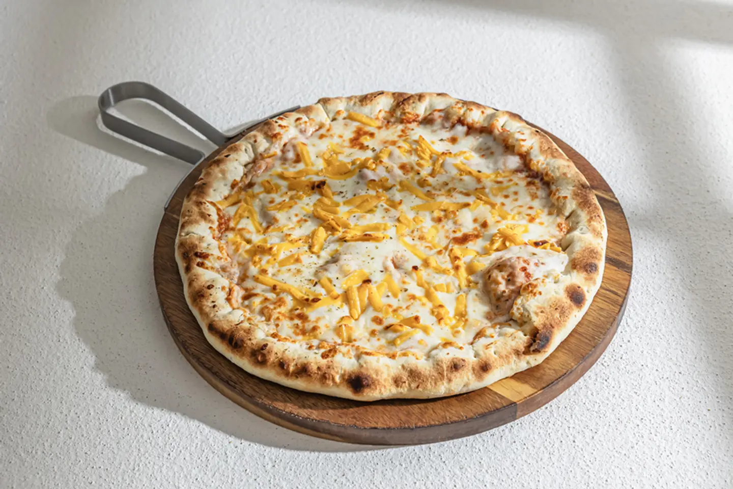 بيتزا اربعة اجبان