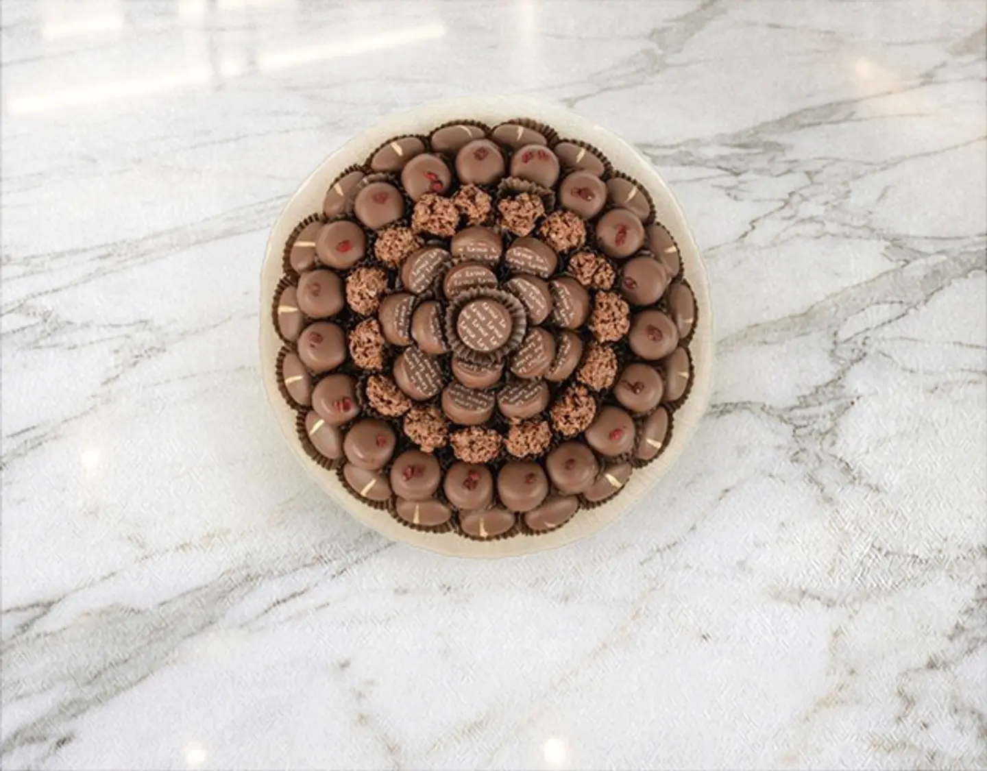 Open Chocolate Vase 2