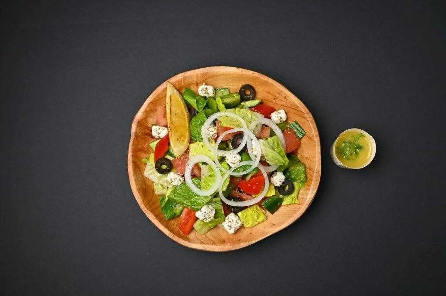 سلطة يونانية