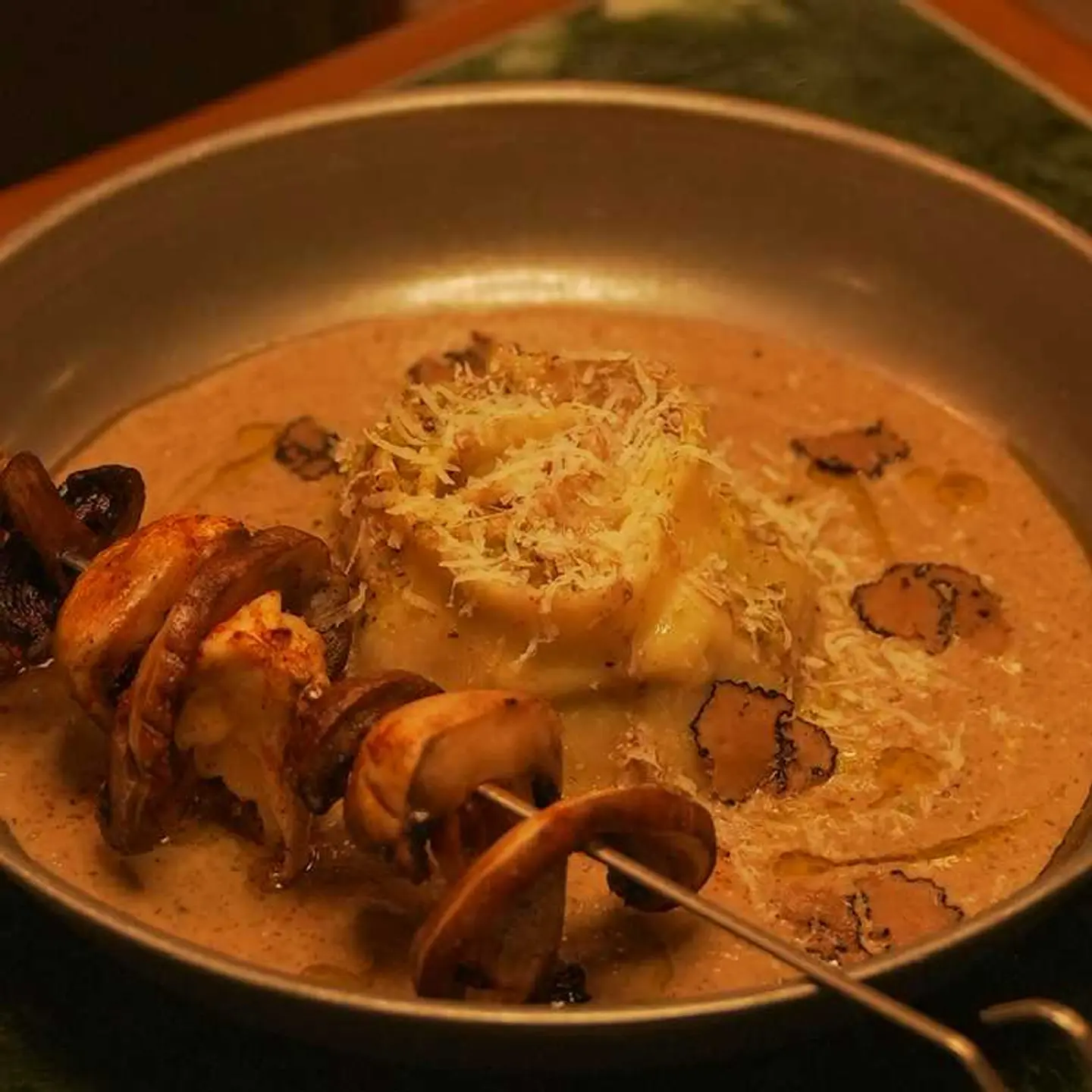 باستا بالترافل و المشروم