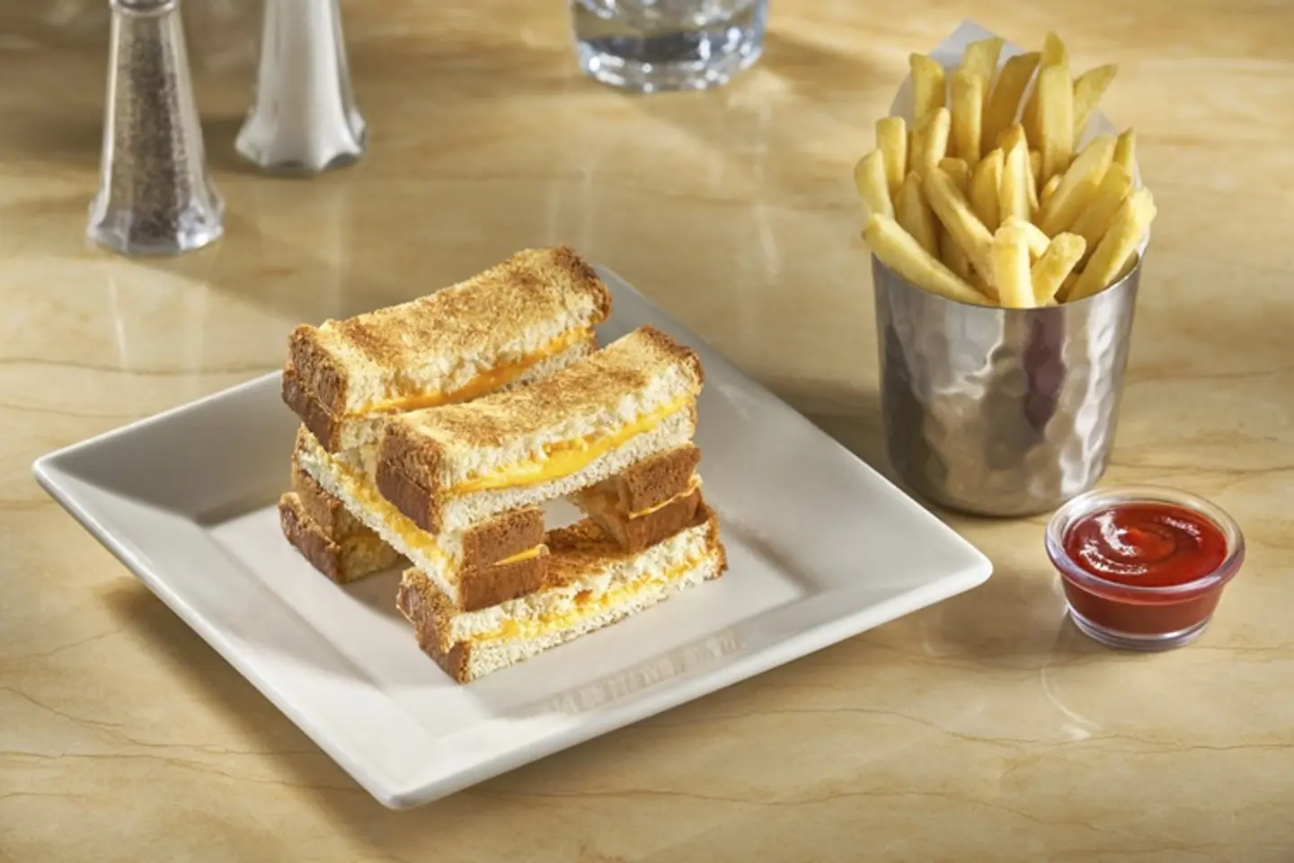 سندويش الجبنة المشوية للأطفال