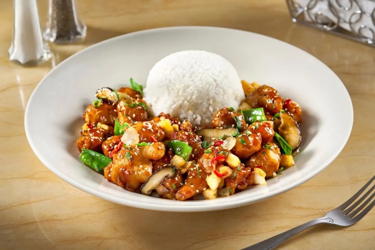 دجاج وروبيان مقرمش مع أناناس